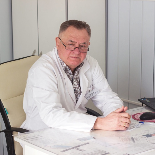 Петров Владимир Александрович, врач-гинеколог высшей категории, УЗИ-специалист