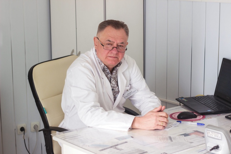 Петров Владимир Александрович, врач-гинеколог высшей категории, УЗИ-специалист