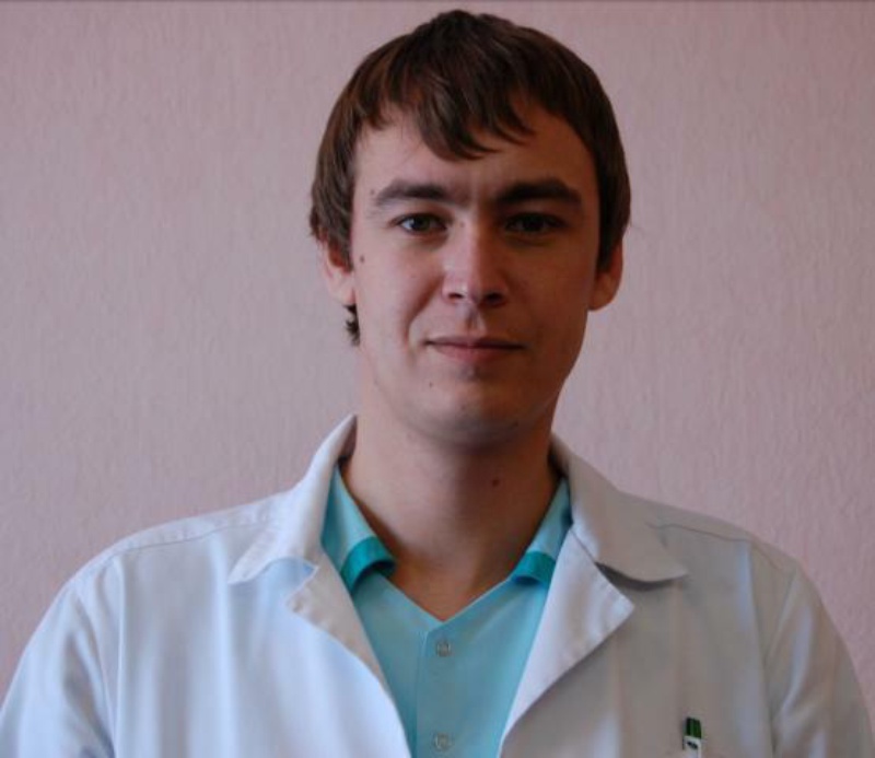 Мясников Дмитрий Владимирович, врач-хирург-онколог